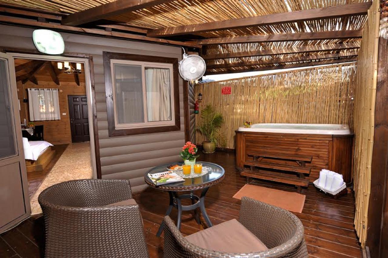 Talia Cabin Guest & Spa Rosh Pinna Exteriör bild