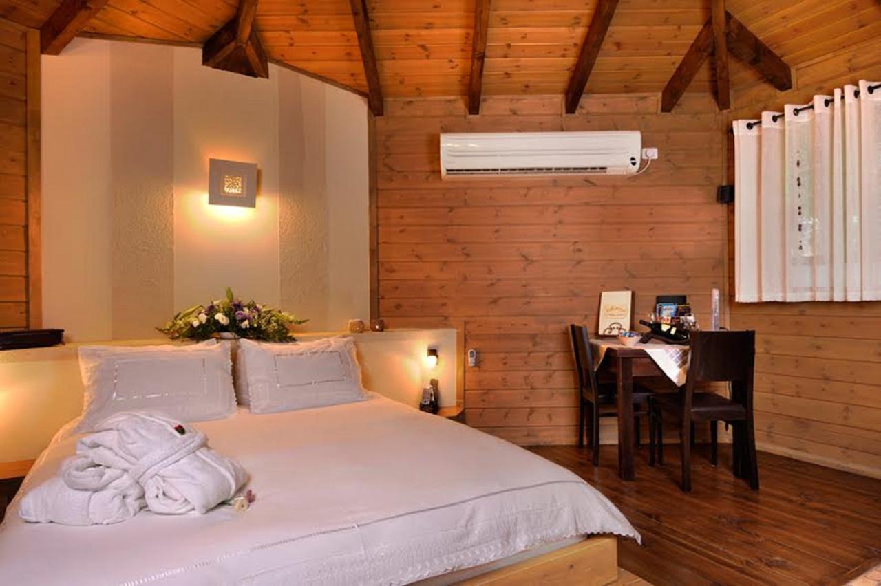 Talia Cabin Guest & Spa Rosh Pinna Exteriör bild